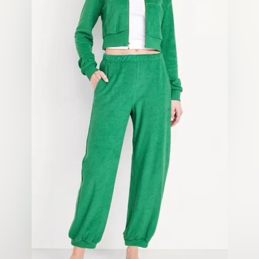 Old Navy High Waisted Terry Cloth Barrel Pants